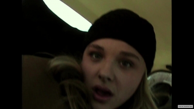 chloe-moretzorg-001.jpg