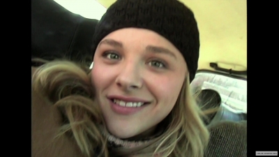 chloe-moretzorg-002.jpg