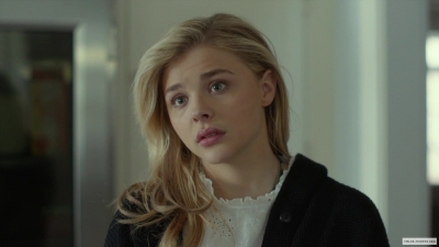 chloe-moretzorg-1205.jpg