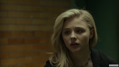 chloe-moretzorg-615.jpg