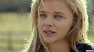 chloe-moretzorg-663.jpg