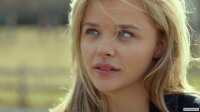 chloe-moretzorg-668.jpg