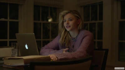 chloe-moretzorg-808.jpg