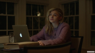 chloe-moretzorg-812.jpg