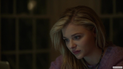 chloe-moretzorg-828.jpg