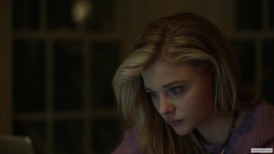 chloe-moretzorg-833.jpg
