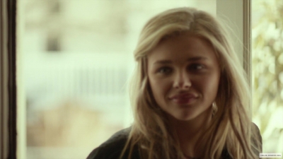 chloe-moretzorg-926.jpg