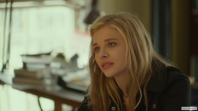 chloe-moretzorg-965.jpg