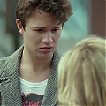 chloe-moretzorg-513.jpg