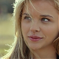 chloe-moretzorg-665.jpg