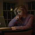 chloe-moretzorg-790.jpg