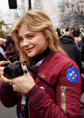 1485038709636_chloe_moretz_womens_march_on_washington_7.jpg