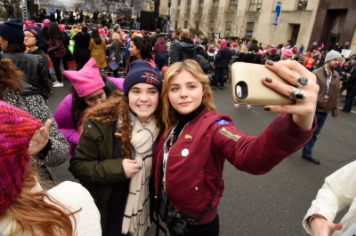 1485038725970_chloe_moretz_womens_march_on_washington_9.jpg