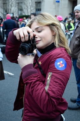 1485158078869_chloe_moretz_womens_march_on_washington_11.jpg