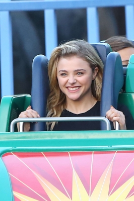 Chloe-Moretz-in-Shorts-at-Disneyland--07.jpg