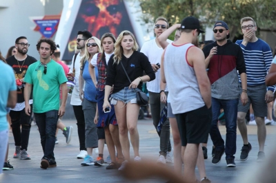 Chloe-Moretz-in-Shorts-at-Disneyland--33.jpg