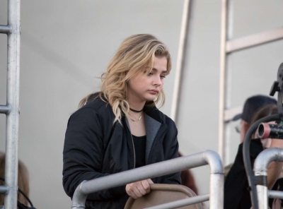 Chloe-Moretz_-Arriving-at-Jimmy-Kimmel-Live--05.jpg