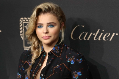 Chloe-Moretz_-Cartier-Store-Grand-Reopening--03.jpg