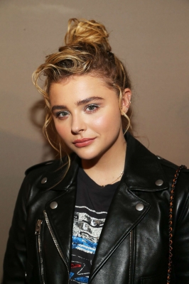 Chloe-Moretz_-Coach-1941-Womens-Spring-2017-Show-at-2016-NYFW--03.jpg