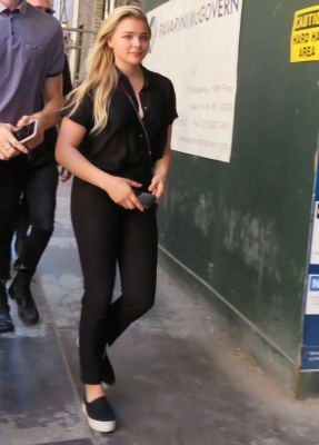 attends_Broadway_Theatre_Miss_Saigon_28129.jpg