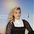 Chloe-Moretz_-Paying-Homage-Photocall-at-42th-Deauville-US-Film-Festival--02.jpg