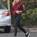 Chloe-Moretz_-Stops-By-The-Coffee-Bean--05.jpg