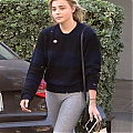 Chloe2BGrace2BMoretz2BChloe2BGrace2BMoretz2BLeaves2B1jTld1d5Qyyl.jpg