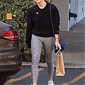 Chloe2BGrace2BMoretz2BChloe2BGrace2BMoretz2BLeaves2BiFw8qKl_CPdl.jpg