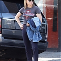 Leaving_Republic_restaurant_in_LA_281729.jpg