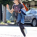 Leaving_Republic_restaurant_in_LA_28929.jpg