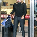Spotted_at_JFK_Airport_with_Brooklyn_Beckham_in_NYC_28229.jpg